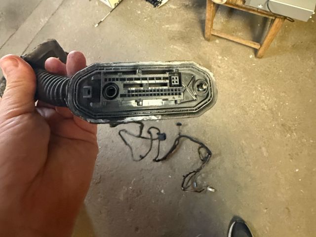 bontott BMW 5 F10 Bal első Ajtó Kábelköteg