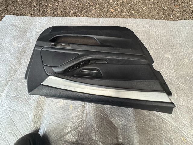 bontott BMW 5 F10 Bal első Ajtó Kárpit