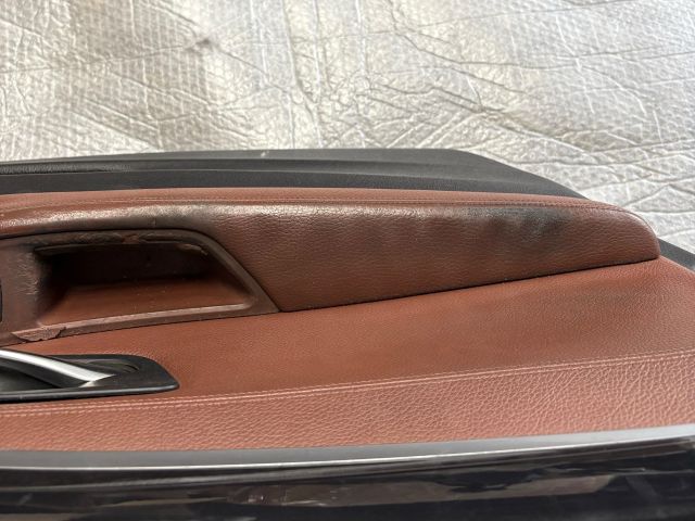 bontott BMW 5 F10 Bal első Ajtó Kárpit