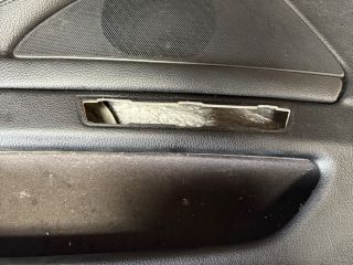 bontott BMW 5 F10 Bal első Ajtó Kárpit