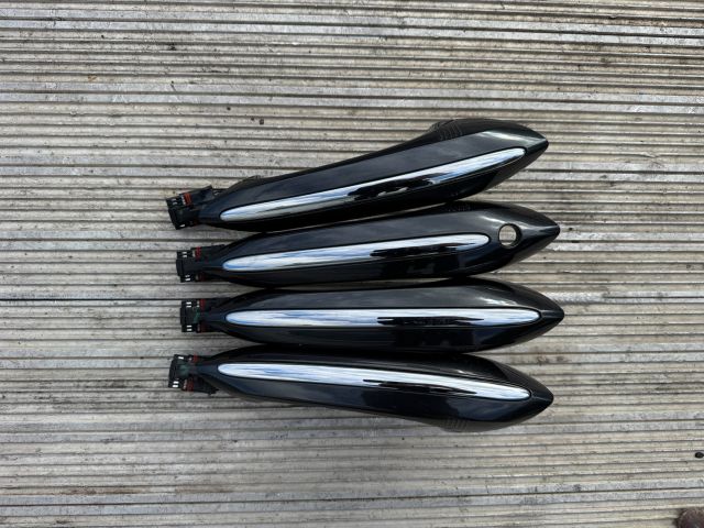 bontott BMW 5 F10 Bal első Ajtózár