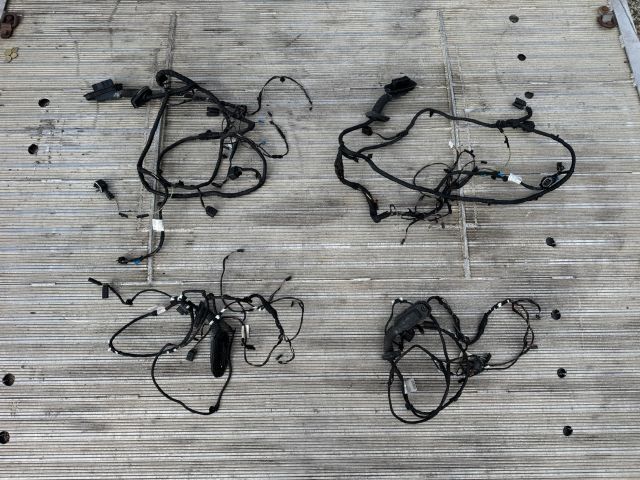 bontott BMW 5 F10 Bal első Ajtózár