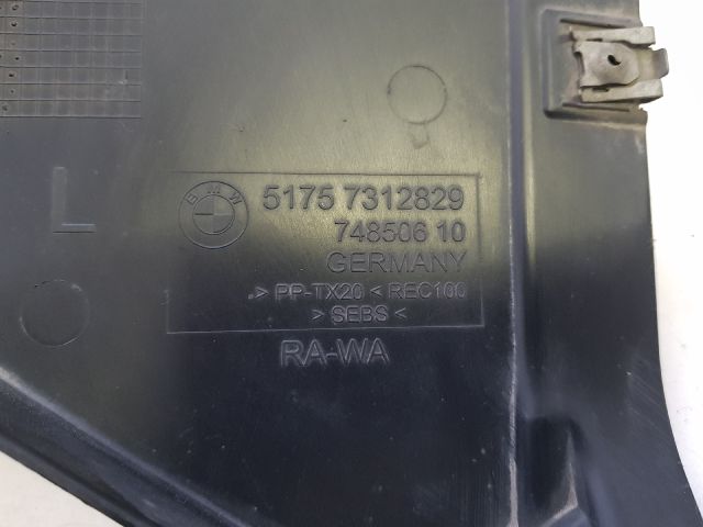 bontott BMW 5 F10 Bal első Első Dobbetét (Kerékjárati, Műanyag)