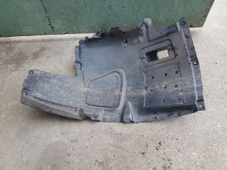 bontott BMW 5 F10 Bal első Első Dobbetét (Kerékjárati, Műanyag)