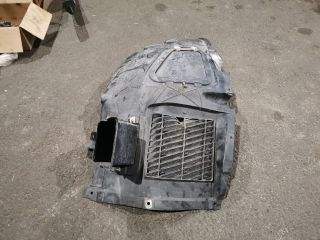 bontott BMW 5 F10 Bal első Első Dobbetét (Kerékjárati, Műanyag)