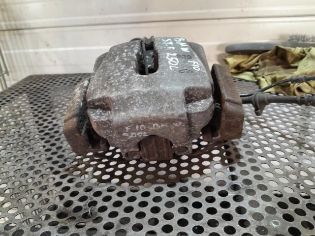 bontott BMW 5 F10 Bal első Fékkengyel