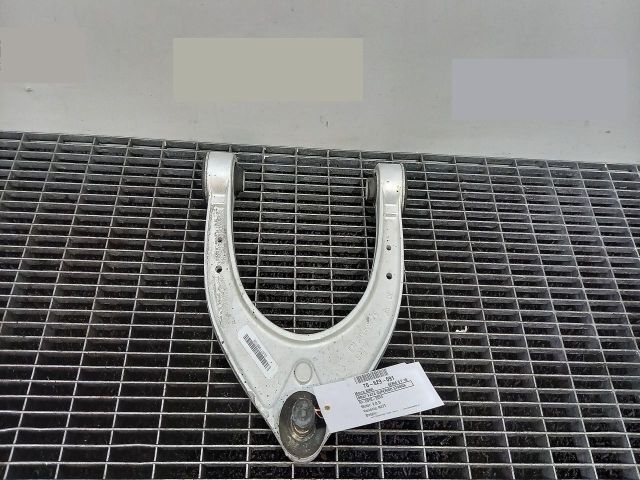 bontott BMW 5 F10 Bal első Felső Lengőkar