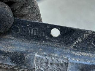 bontott BMW 5 F10 Bal első Hátsó Dobbetét (Kerékjárati, Műanyag)