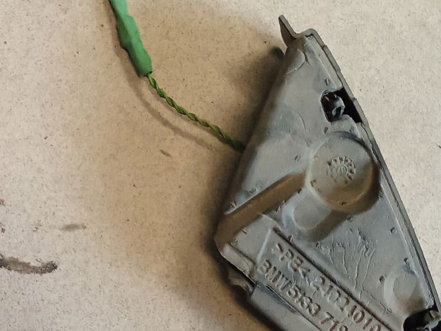 bontott BMW 5 F10 Bal első Kis Hangszóró Burkolat