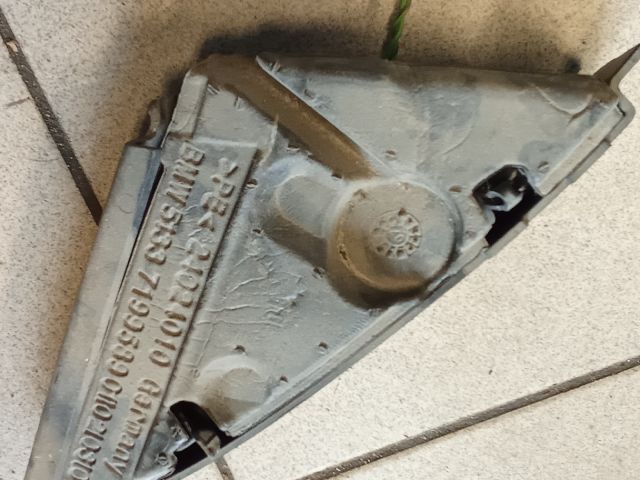 bontott BMW 5 F10 Bal első Kis Hangszóró Burkolat