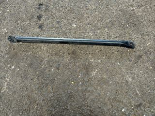 bontott BMW 5 F10 Bal első Lökhárító Merevítő Tartó (Fém)