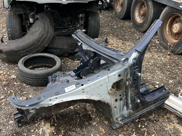 bontott BMW 5 F10 Bal első Negyed Karosszéria Csomag