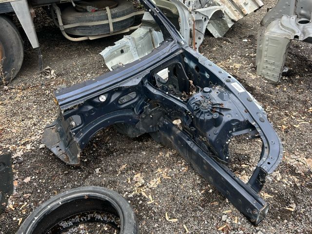 bontott BMW 5 F10 Bal első Negyed Karosszéria Csomag