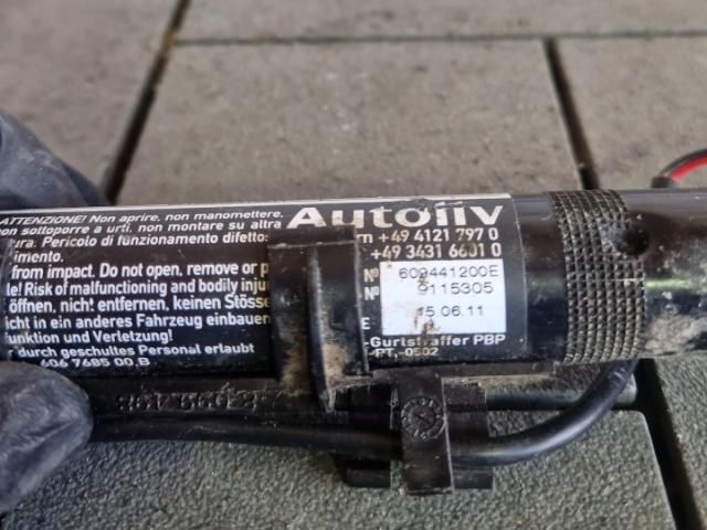 bontott BMW 5 F10 Bal első Övfeszítő