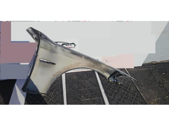 bontott BMW 5 F10 Bal első Sárvédő