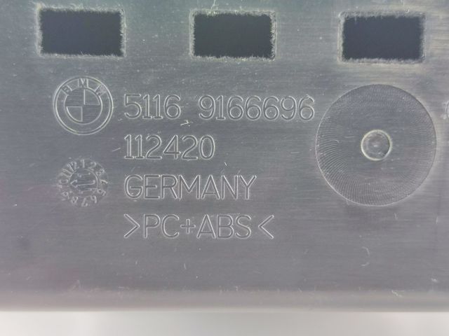 bontott BMW 5 F10 Bal első Tároló Rekesz