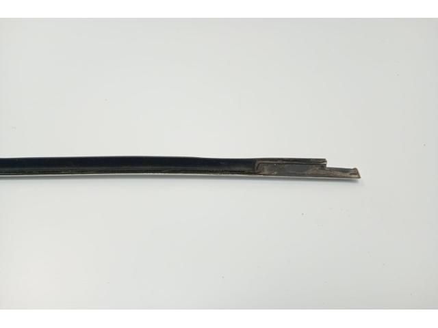 bontott BMW 5 F10 Bal első Vízlehúzó Gumicsík