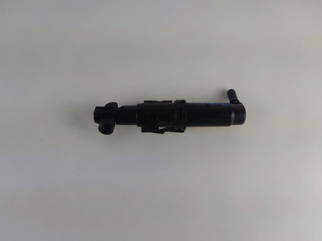 bontott BMW 5 F10 Bal Fényszórómosó Fúvóka