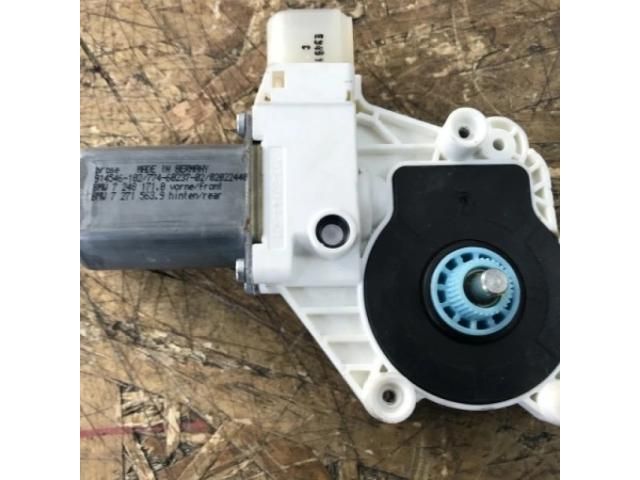 bontott BMW 5 F10 Bal hátsó Ablakemelő Motor