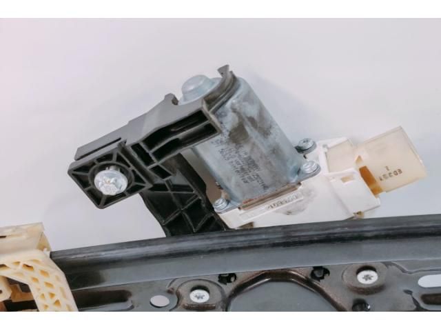 bontott BMW 5 F10 Bal hátsó Ablakemelő Szerkezet (Elektromos)