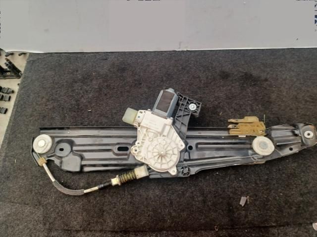 bontott BMW 5 F10 Bal hátsó Ablakemelő Szerkezet (Elektromos)