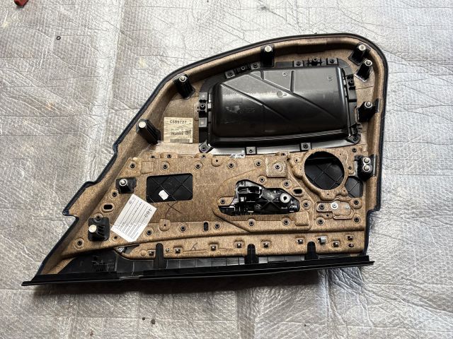 bontott BMW 5 F10 Bal hátsó Ajtó Kárpit