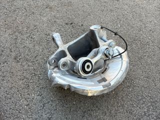 bontott BMW 5 F10 Bal hátsó Csonkállvány Kerékaggyal