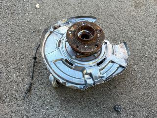 bontott BMW 5 F10 Bal hátsó Csonkállvány Kerékaggyal