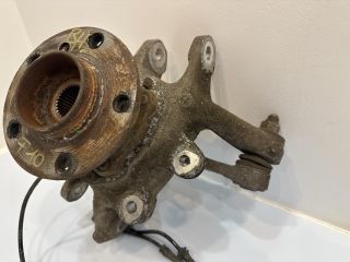 bontott BMW 5 F10 Bal hátsó Csonkállvány Kerékaggyal