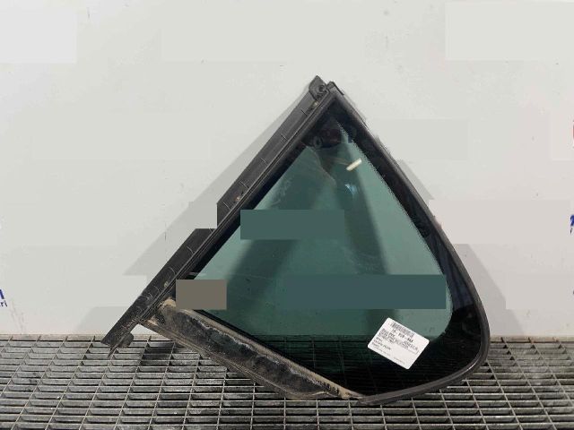 bontott BMW 5 F10 Bal hátsó Fixüveg (Ajtóban)