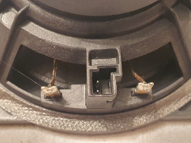 bontott BMW 5 F10 Bal hátsó Hangszóró