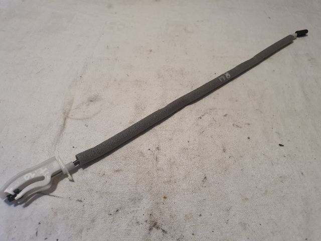 bontott BMW 5 F10 Bal hátsó Kilincs Bowden