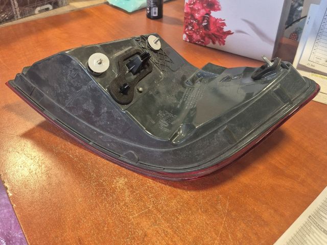 bontott BMW 5 F10 Bal Hátsó Lámpa