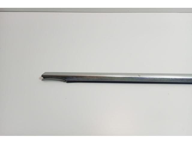 bontott BMW 5 F10 Bal hátsó Vízlehúzó Gumicsík