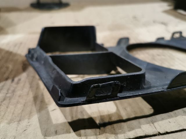 bontott BMW 5 F10 Bal Ködlámpa Rács