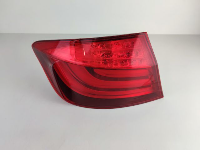 bontott BMW 5 F10 Bal Külső Hátsó Lámpa