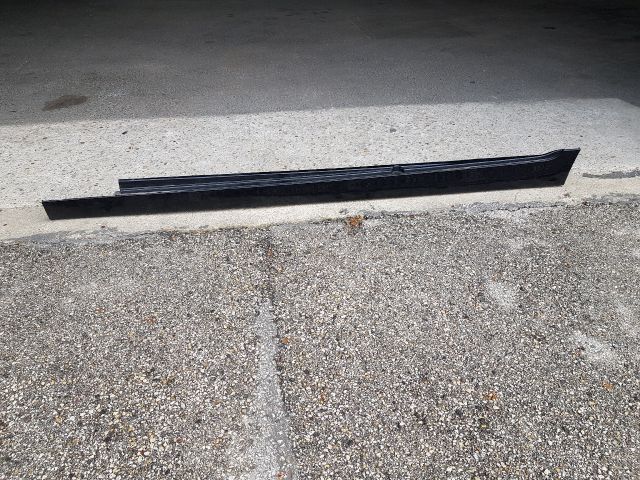 bontott BMW 5 F10 Bal Küszöb