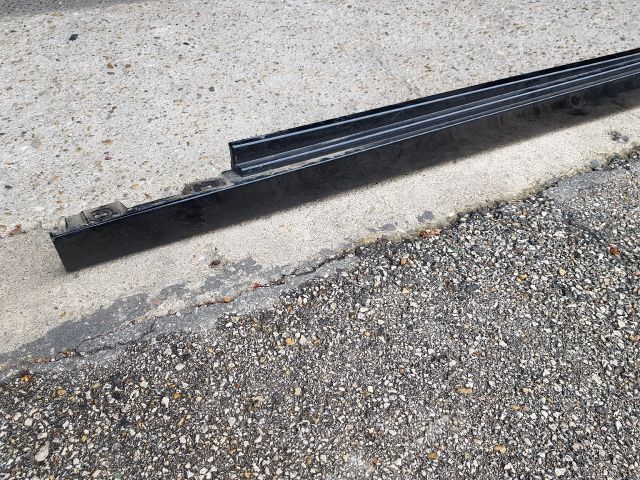 bontott BMW 5 F10 Bal Küszöb