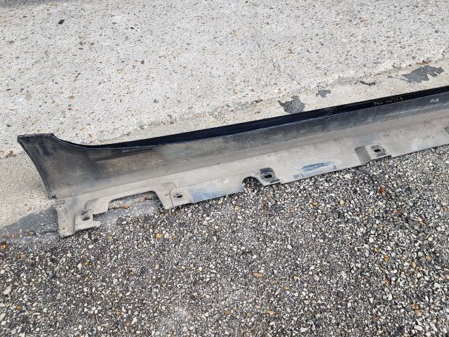 bontott BMW 5 F10 Bal Küszöb