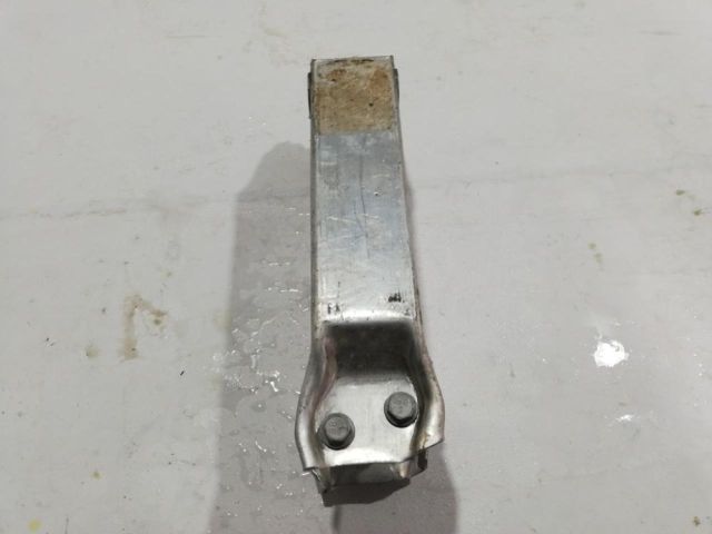 bontott BMW 5 F10 Bal Lökhárító Tartó Nyúlványvég