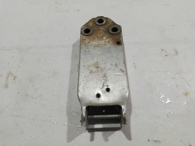 bontott BMW 5 F10 Bal Lökhárító Tartó Nyúlványvég