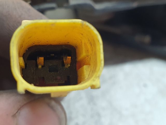 bontott BMW 5 F10 Bal Motorháztető Zárszerkezet