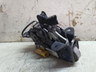 bontott BMW 5 F10 Bal Motorháztető Zárszerkezet