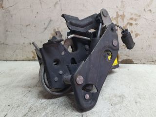 bontott BMW 5 F10 Bal Motorháztető Zárszerkezet