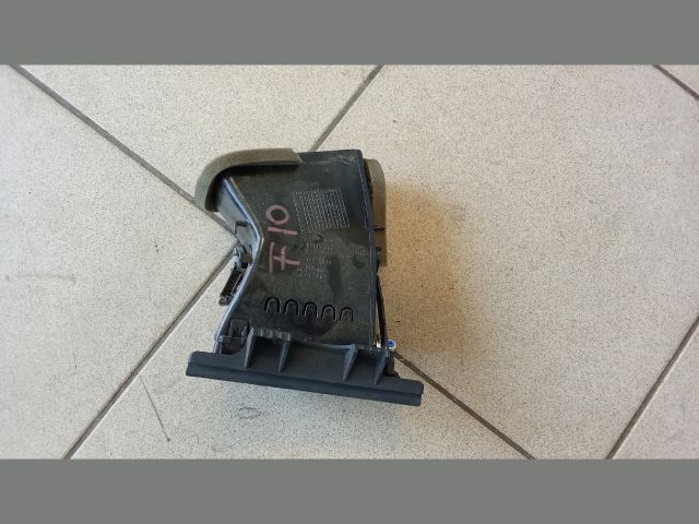 bontott BMW 5 F10 Bal Szellőző