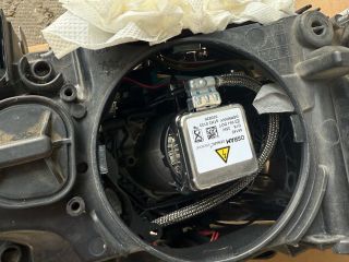 bontott BMW 5 F10 Bal Xenon Fényszóró