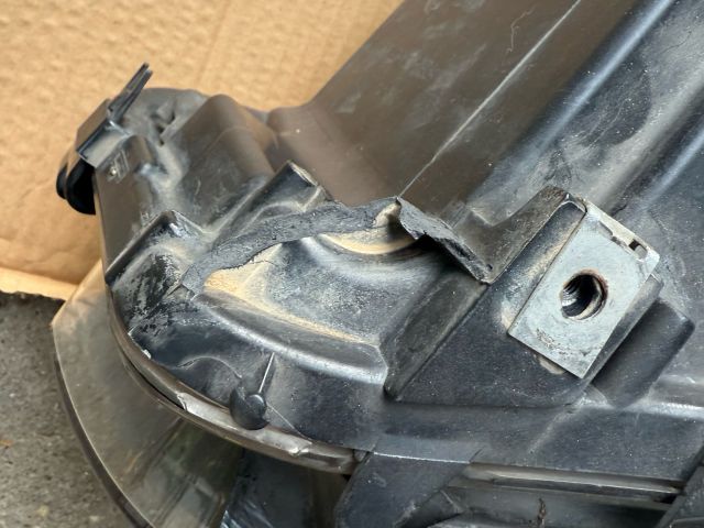 bontott BMW 5 F10 Bal Xenon Fényszóró