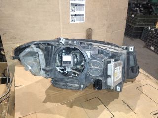 bontott BMW 5 F10 Bal Xenon Fényszóró