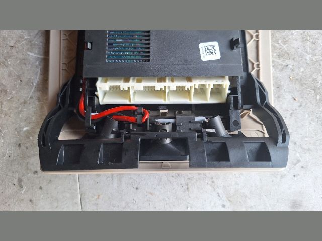 bontott BMW 5 F10 Beltér Világítás Első