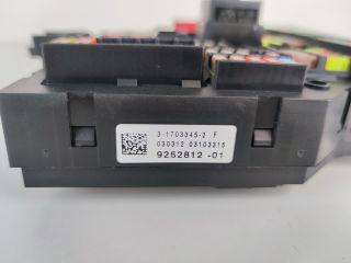 bontott BMW 5 F10 Biztosítéktábla Csomagtér